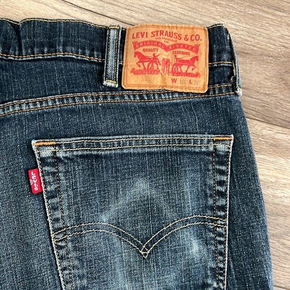 Jeans - Picture 3 of 4